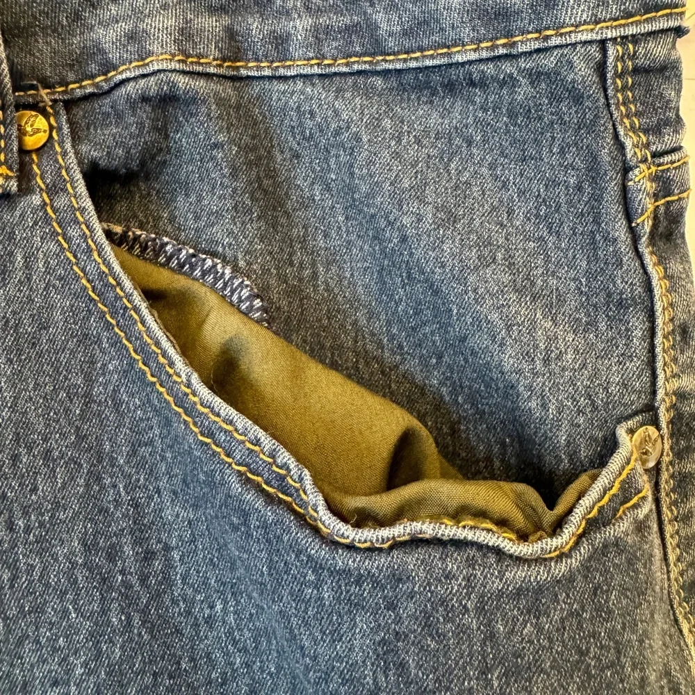 Smith & Mills Mens Jean shorts‎ size 42 Measured Medium Wash Denim